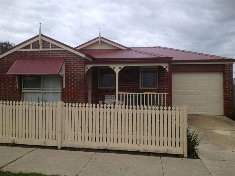 39 Yarra Park Drive, Sebastopol VIC 3356
