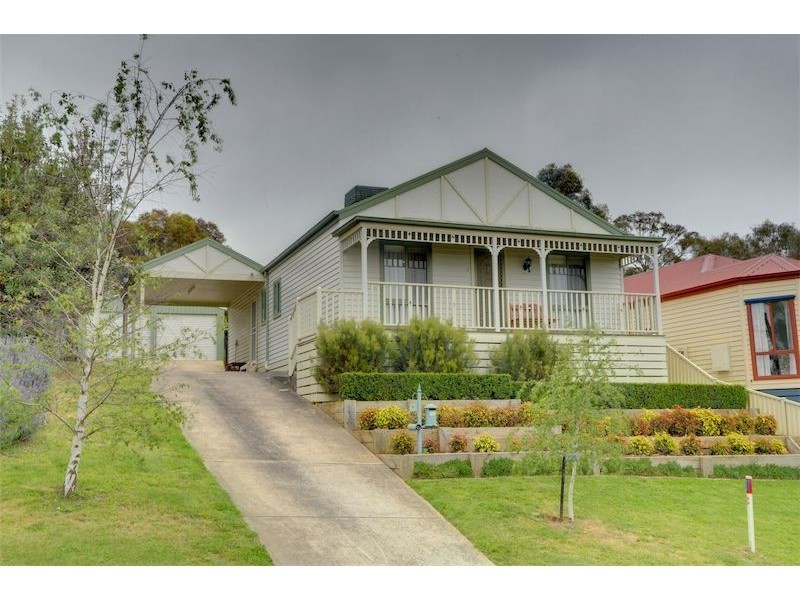 9 Hammon Street, Creswick VIC 3363