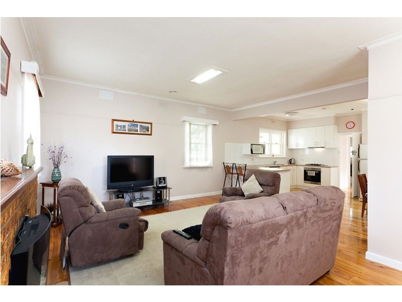 20 Waller Avenue, Newington VIC 3350