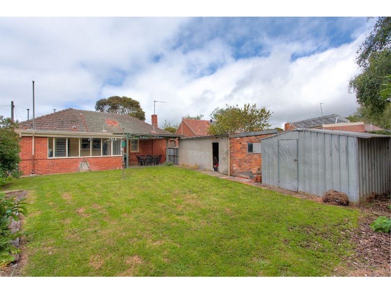 20 Waller Avenue, Newington VIC 3350