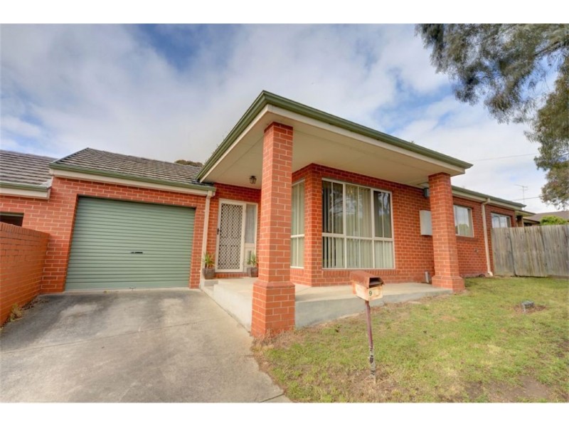 2/922 Geelong Road, Mount Clear VIC 3350