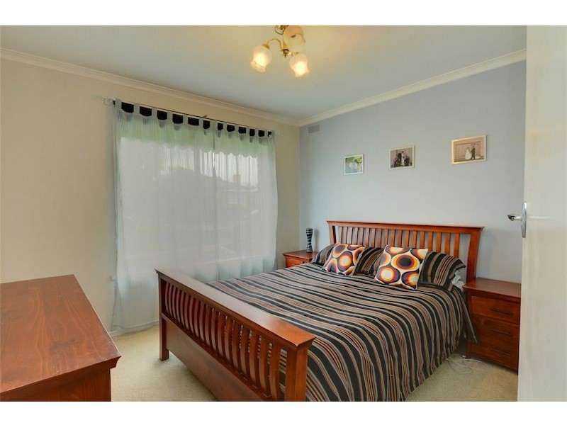 10 Locksley Street, Wendouree VIC 3355