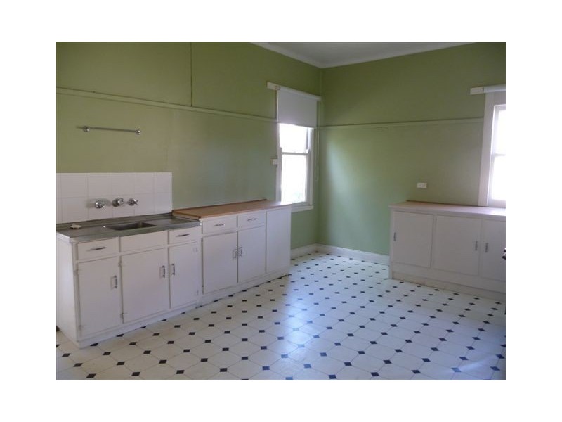 24 Albert Street, Creswick VIC 3363