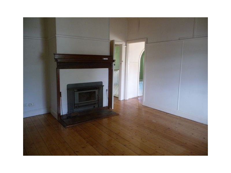 24 Albert Street, Creswick VIC 3363