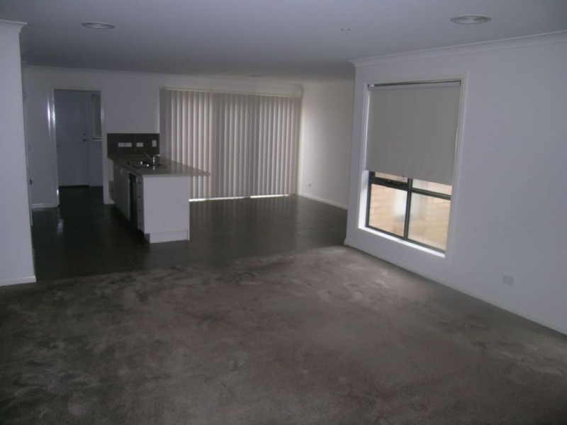 206 Learmonth Road, Wendouree VIC 3355