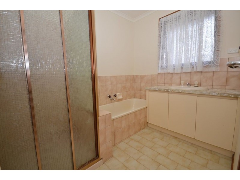 5 Carew Court, Ballarat Central VIC 3350