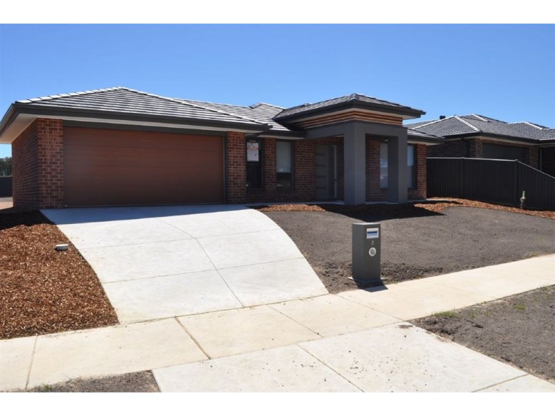 2 Greenhaven Court, Canadian VIC 3350