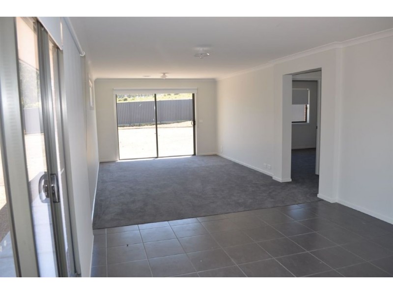 2 Greenhaven Court, Canadian VIC 3350