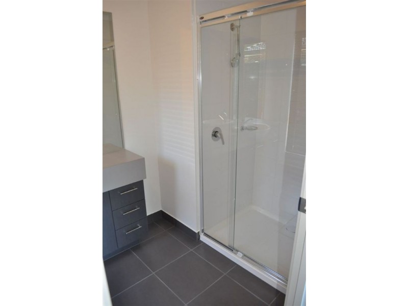 2 Greenhaven Court, Canadian VIC 3350