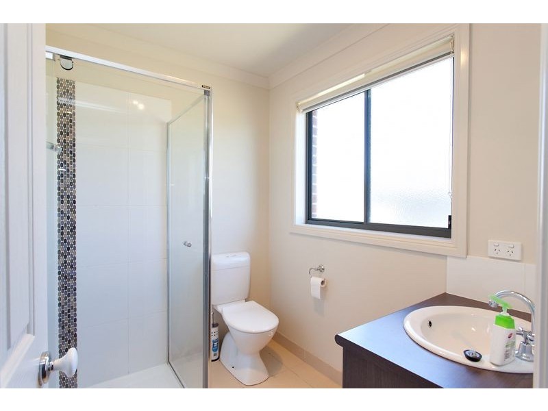 21 Windermere Way, Cardigan Village VIC 3352