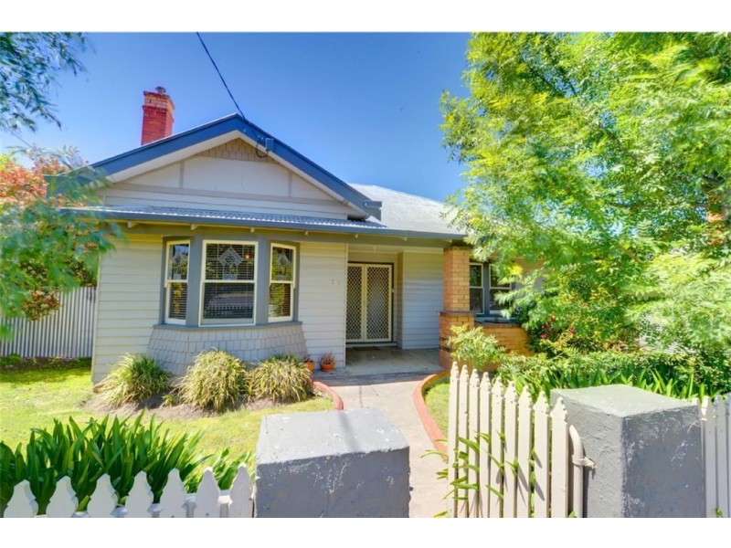 701 Skipton Street, Redan VIC 3350