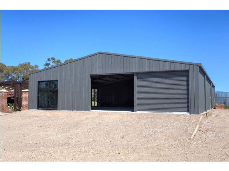 33 Duke Court, Smythes Creek VIC 3351