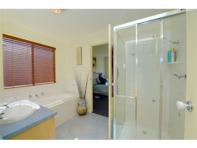 6 Ferndale Court, Mount Helen VIC 3350