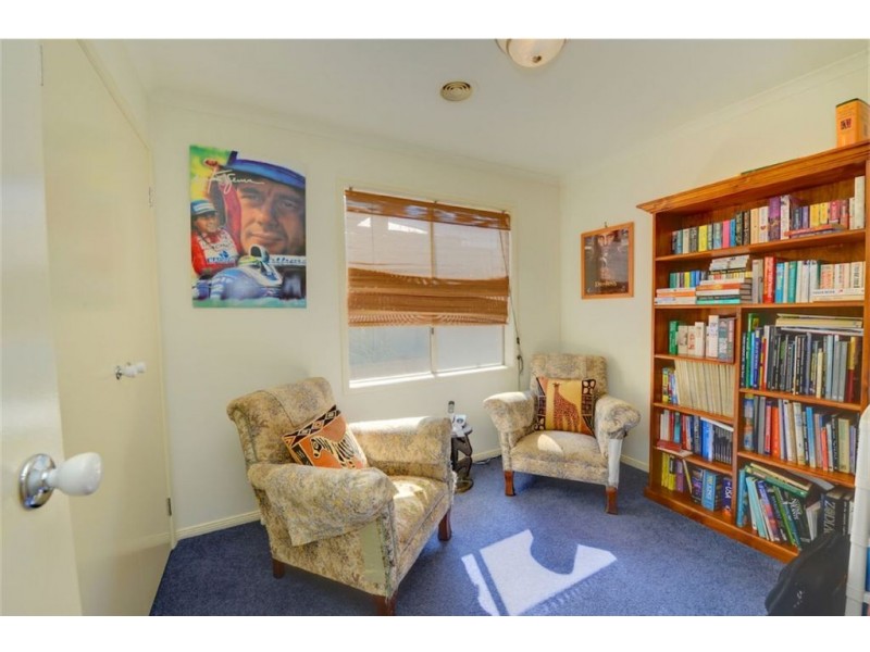 6 Ferndale Court, Mount Helen VIC 3350