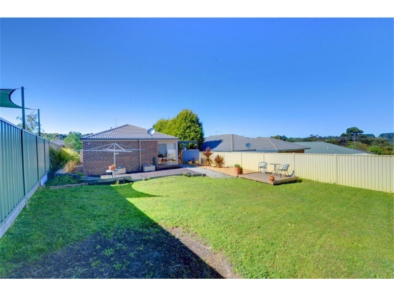 6 Ferndale Court, Mount Helen VIC 3350