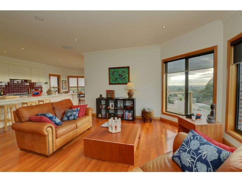 14 Herriott Street, Buninyong VIC 3357