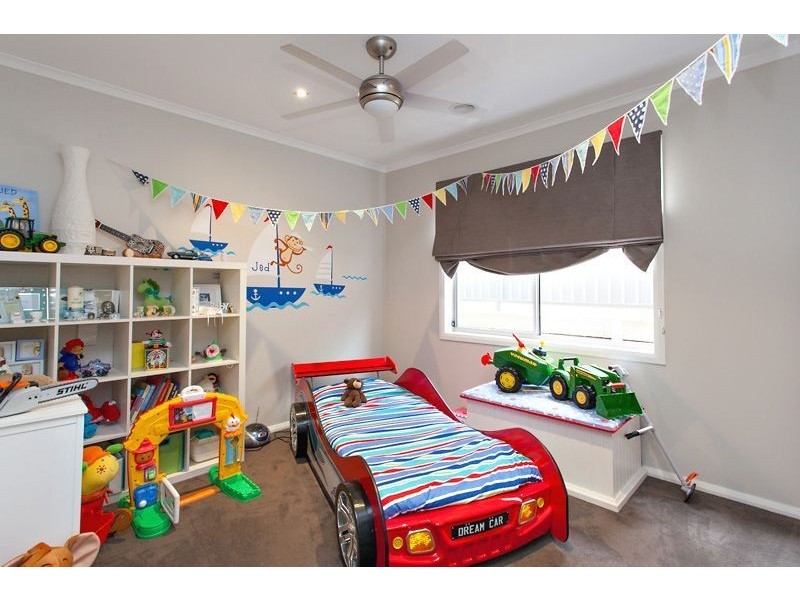 17 St Mirren Drive, Nerrina VIC 3350