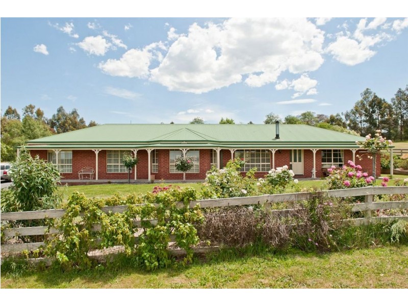 52 Crystal Court, Ross Creek VIC 3351