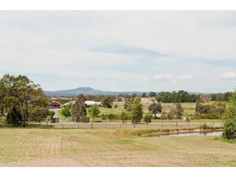 52 Crystal Court, Ross Creek VIC 3351