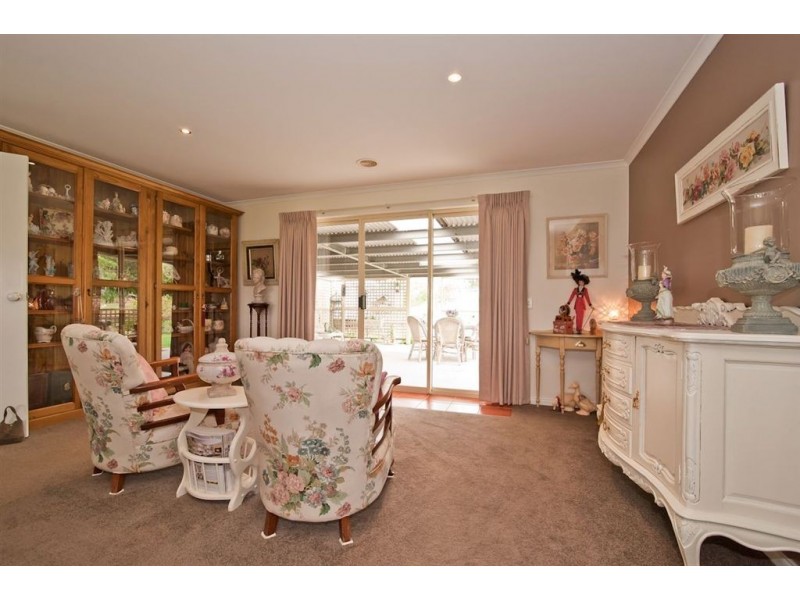 52 Crystal Court, Ross Creek VIC 3351