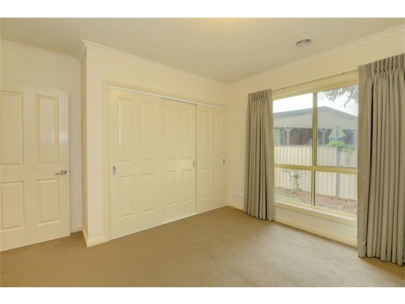 2/17 Bradbury Street, Brown Hill VIC 3350