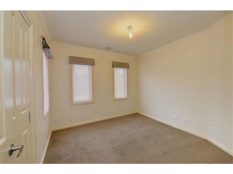 2/17 Bradbury Street, Brown Hill VIC 3350