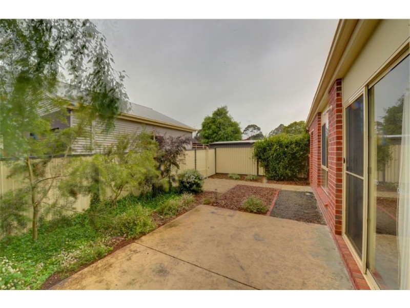 2/17 Bradbury Street, Brown Hill VIC 3350