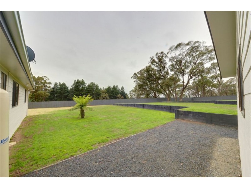 32 Stone Lane, Broomfield VIC 3364