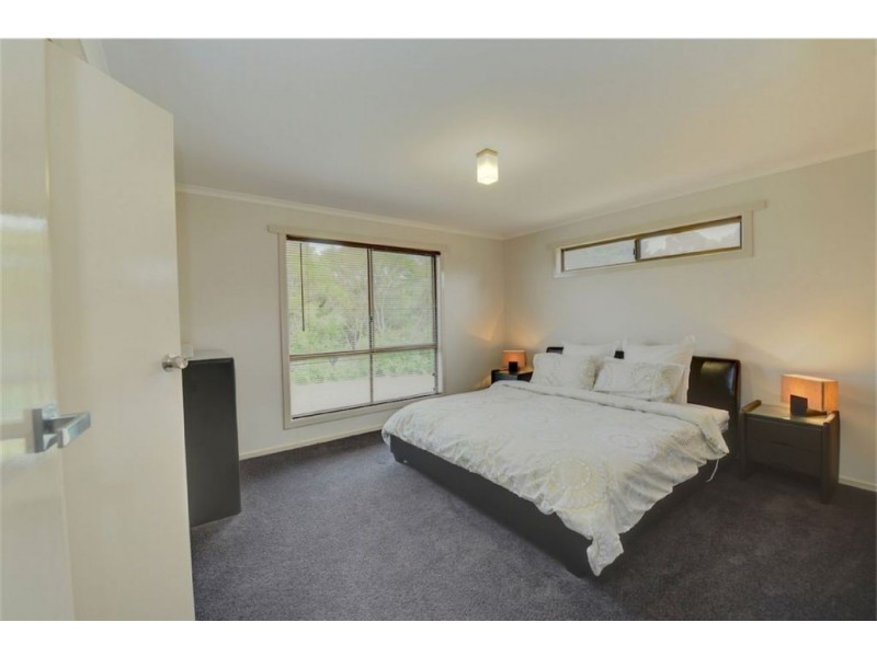 32 Stone Lane, Broomfield VIC 3364