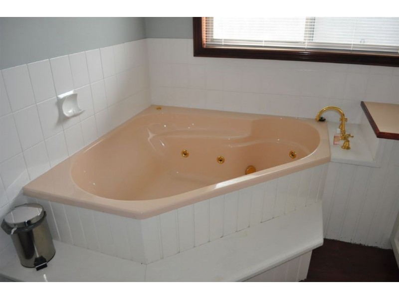 6 Rumler Court, Ballarat North VIC 3350