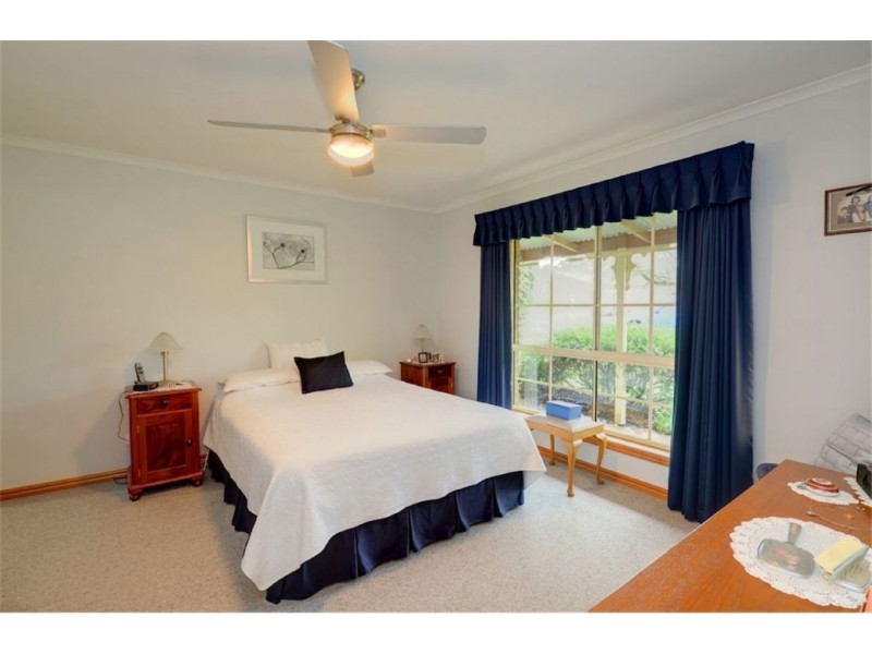 35 Hume Crescent, Alfredton VIC 3350