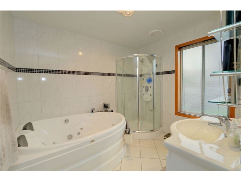 35 Hume Crescent, Alfredton VIC 3350