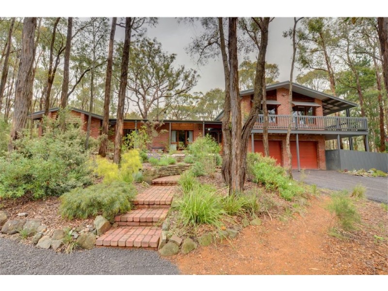 2 Currawong Court, Mount Helen VIC 3350