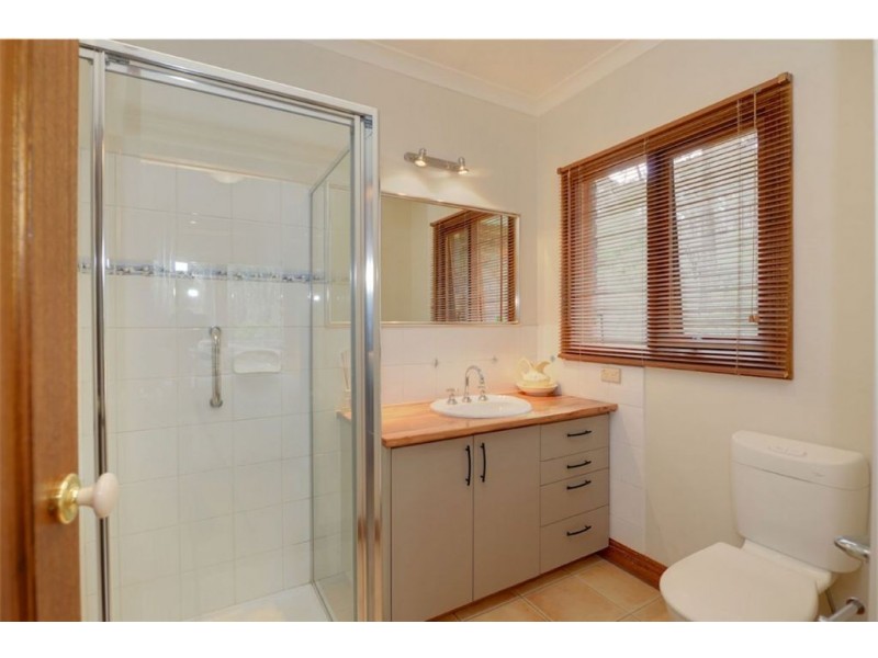 2 Currawong Court, Mount Helen VIC 3350