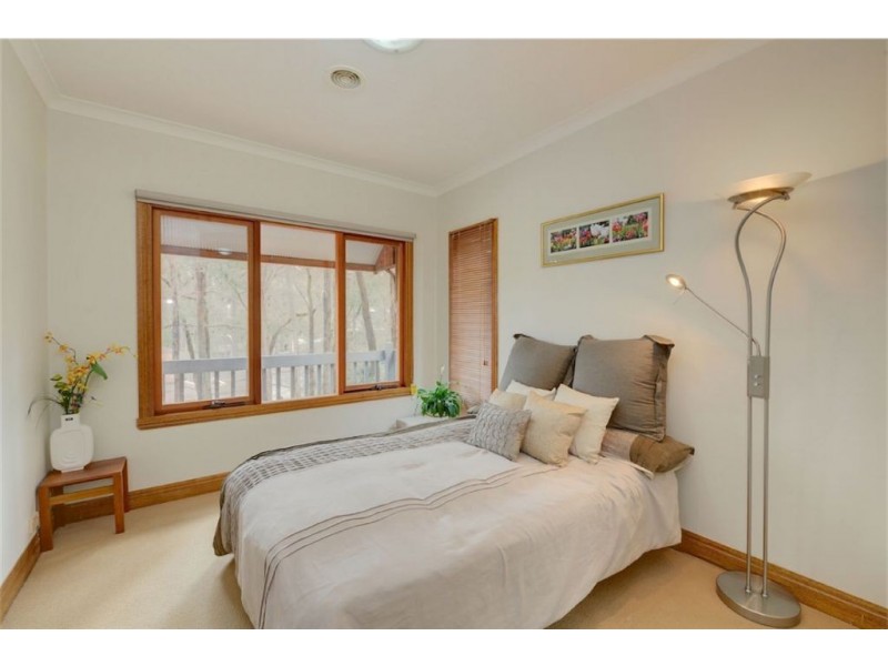 2 Currawong Court, Mount Helen VIC 3350