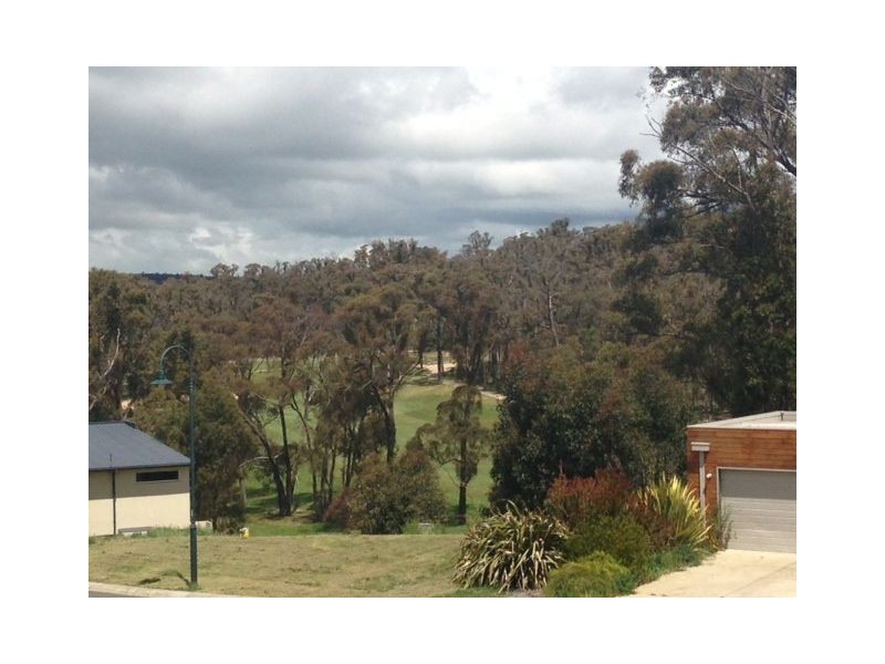 6 Augusta Drive, Creswick VIC 3363