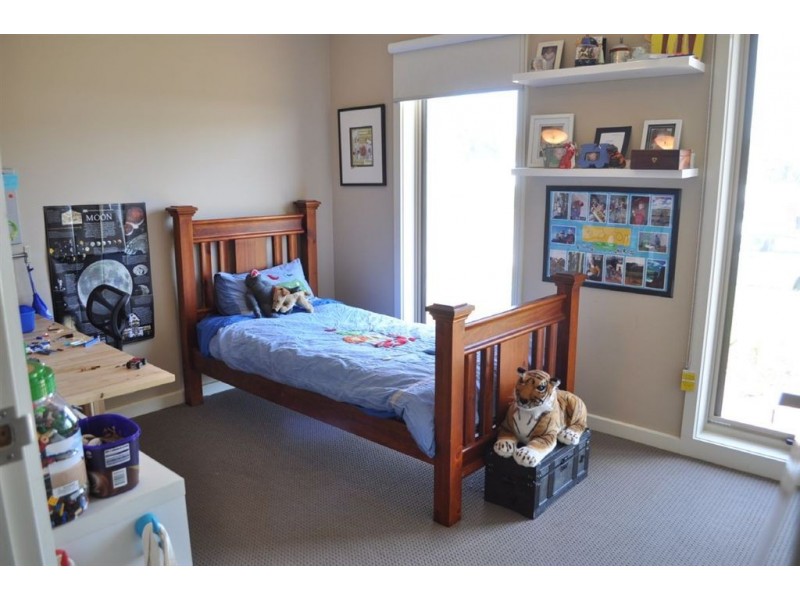 4 Kingfisher Court, Brown Hill VIC 3350