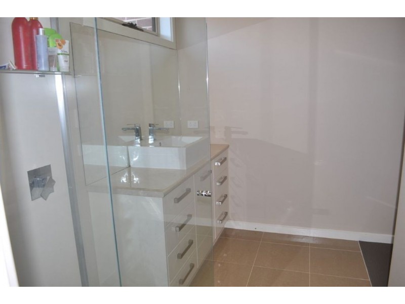 4 Kingfisher Court, Brown Hill VIC 3350