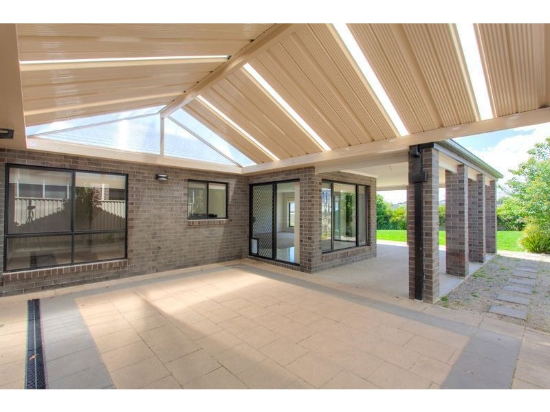 20 Canadian Crescent, Canadian VIC 3350