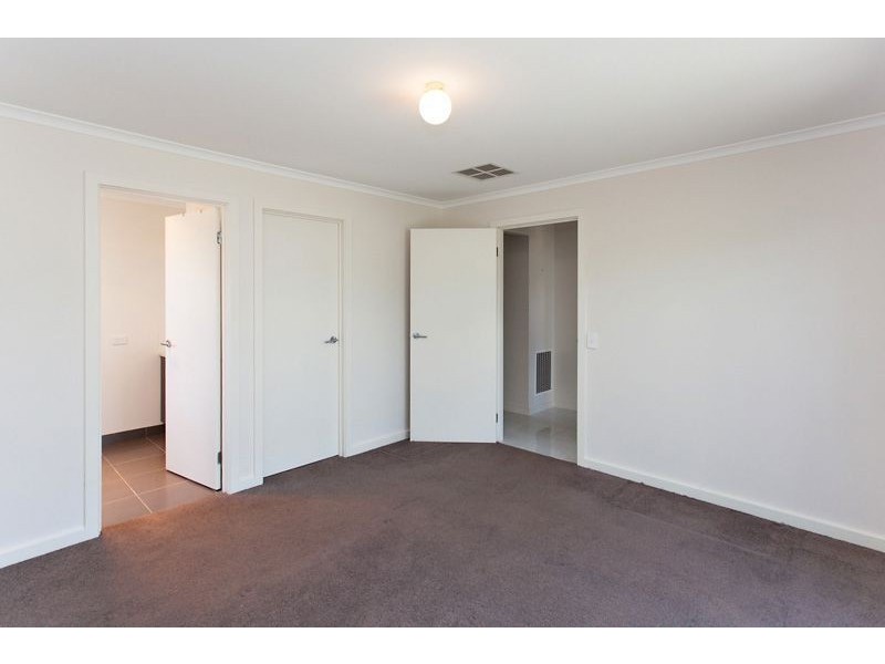 20 Canadian Crescent, Canadian VIC 3350