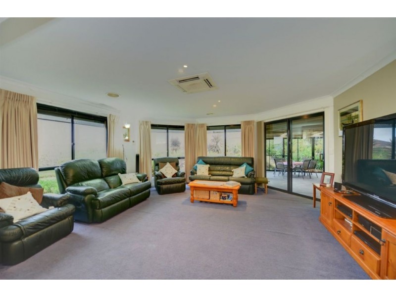 1014 Lal Lal Street, Buninyong VIC 3357