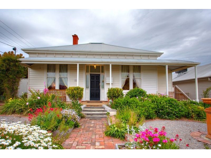 101 Gregory Street, Soldiers Hill VIC 3350