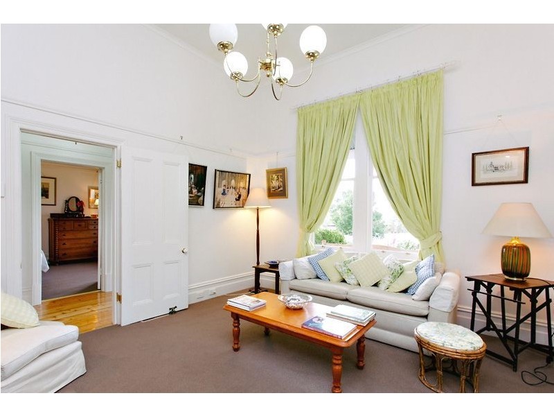 101 Gregory Street, Soldiers Hill VIC 3350