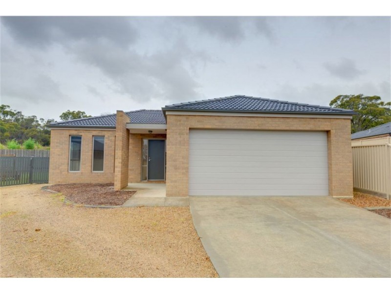 148 Canadian Lakes Boulevard, Canadian VIC 3350