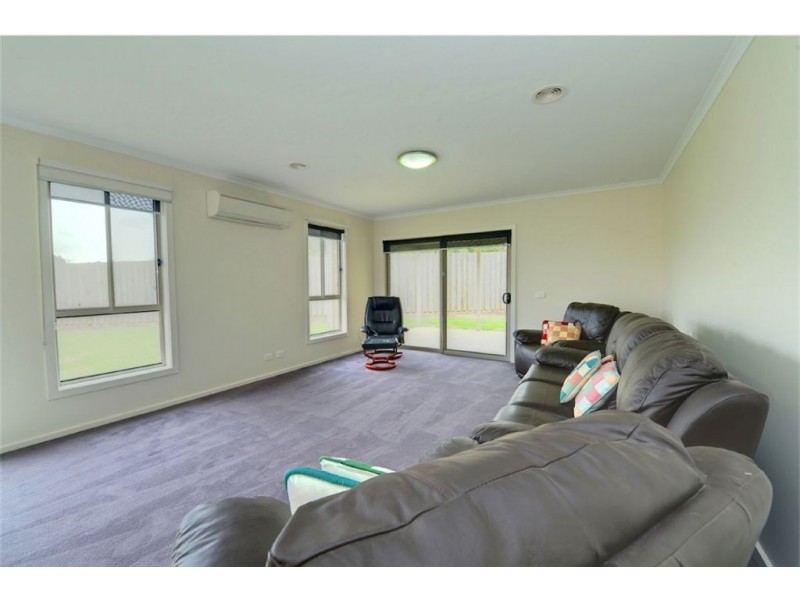 148 Canadian Lakes Boulevard, Canadian VIC 3350