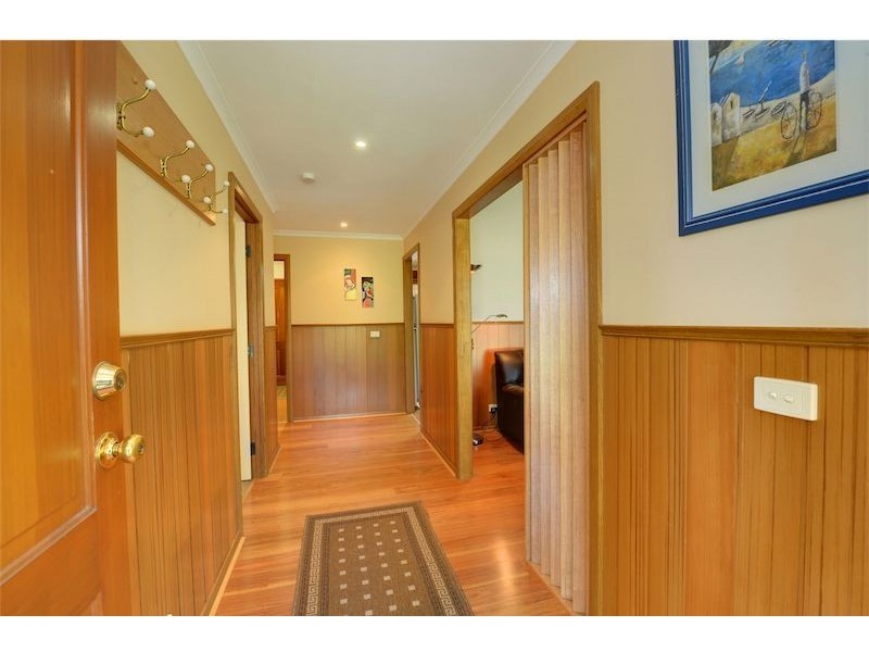 30 Inglewood Drive, Enfield VIC 3352