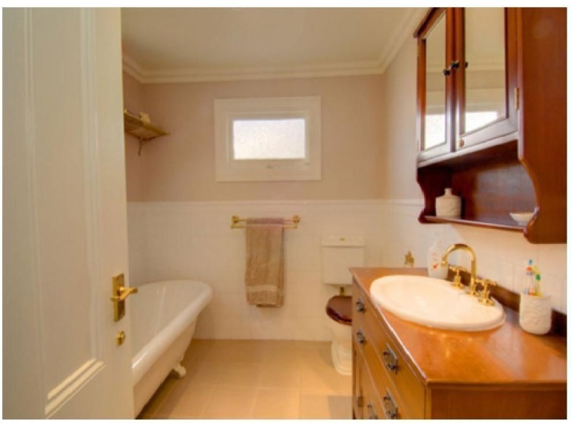 6 Otway Street North, Ballarat East VIC 3350