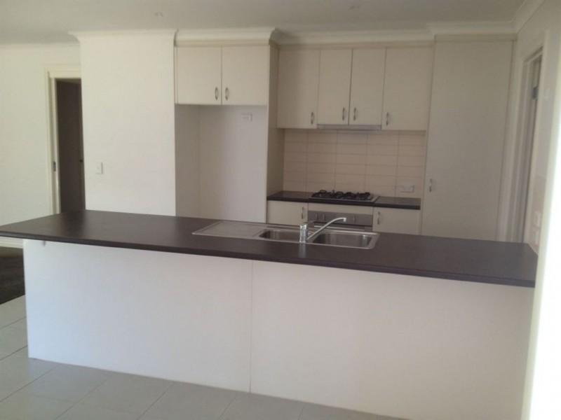 97 McNulty Drive, Wendouree VIC 3355