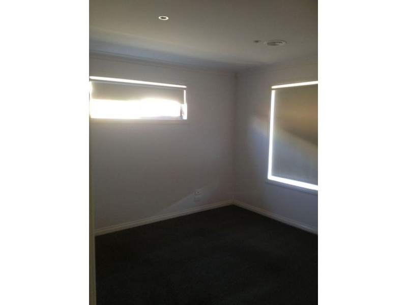 97 McNulty Drive, Wendouree VIC 3355