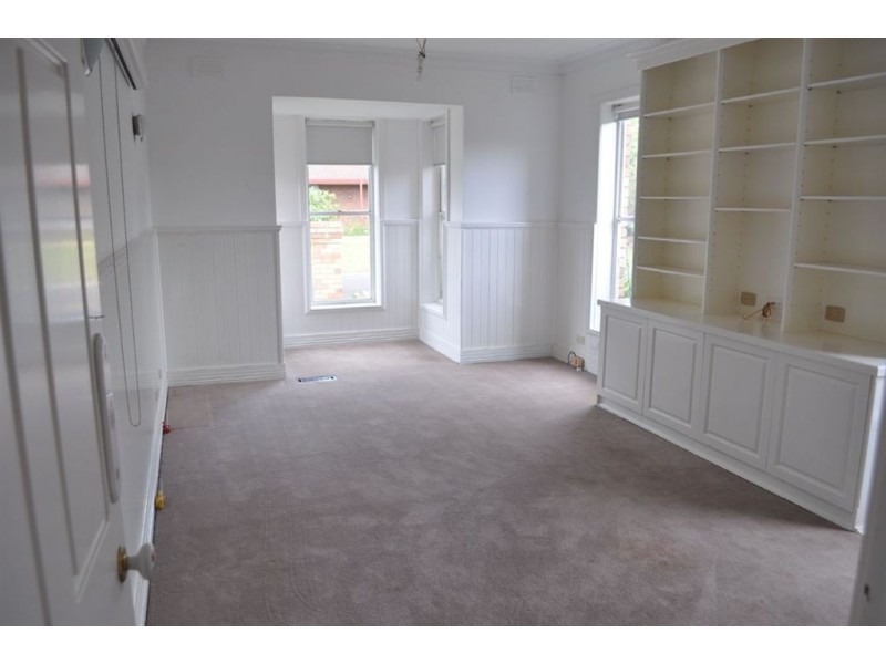 6 Avoca Cres, Alfredton VIC 3350